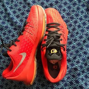 Kd Nike size 7y/9 in women’s